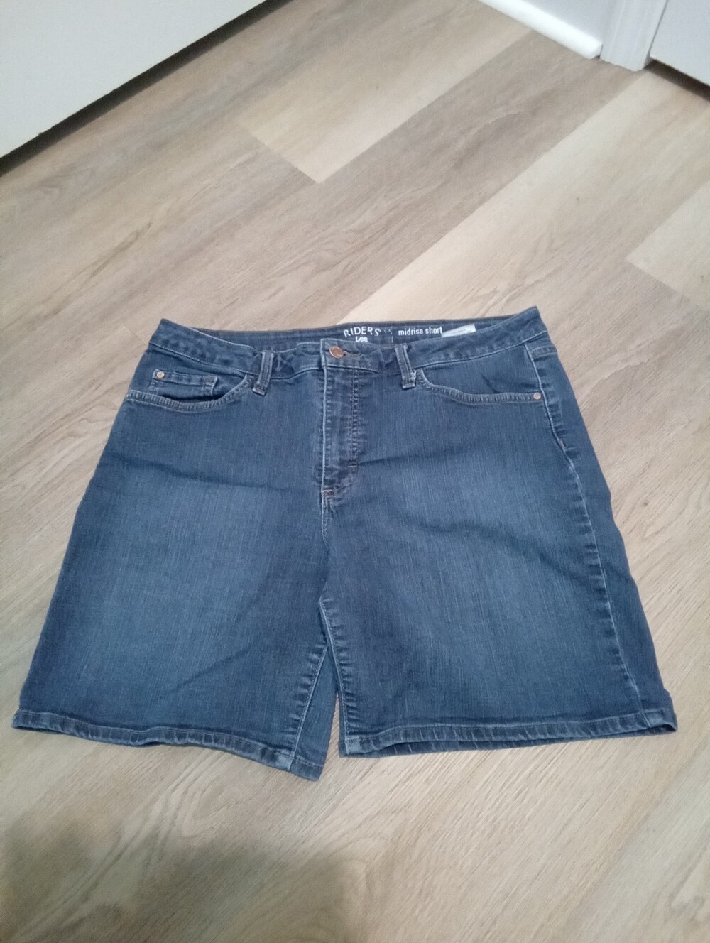 Riders by Lee Plus Size 16 Midrise Denim Blue Jean Bermuda Shorts